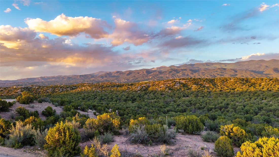 Land in Santa Fe, New Mexico, United States 1 - 18292281