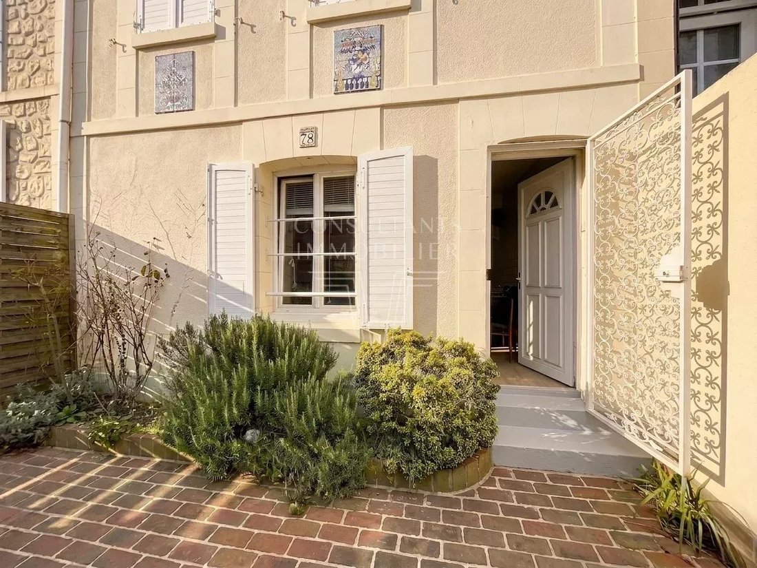 House in Trouville-sur-Mer, Normandy, France 1 - 18290974