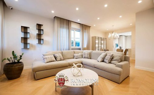 Villa in Fiumetto, Pietrasanta, Italy 1