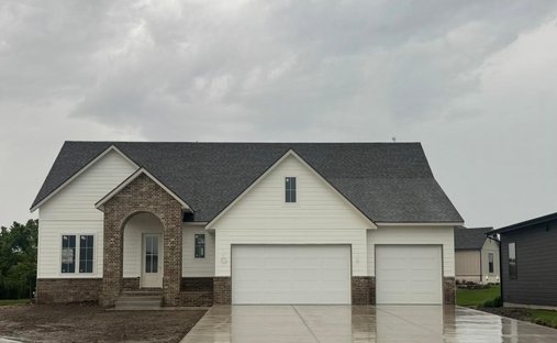 House in Bel Aire, Kansas, United States 1