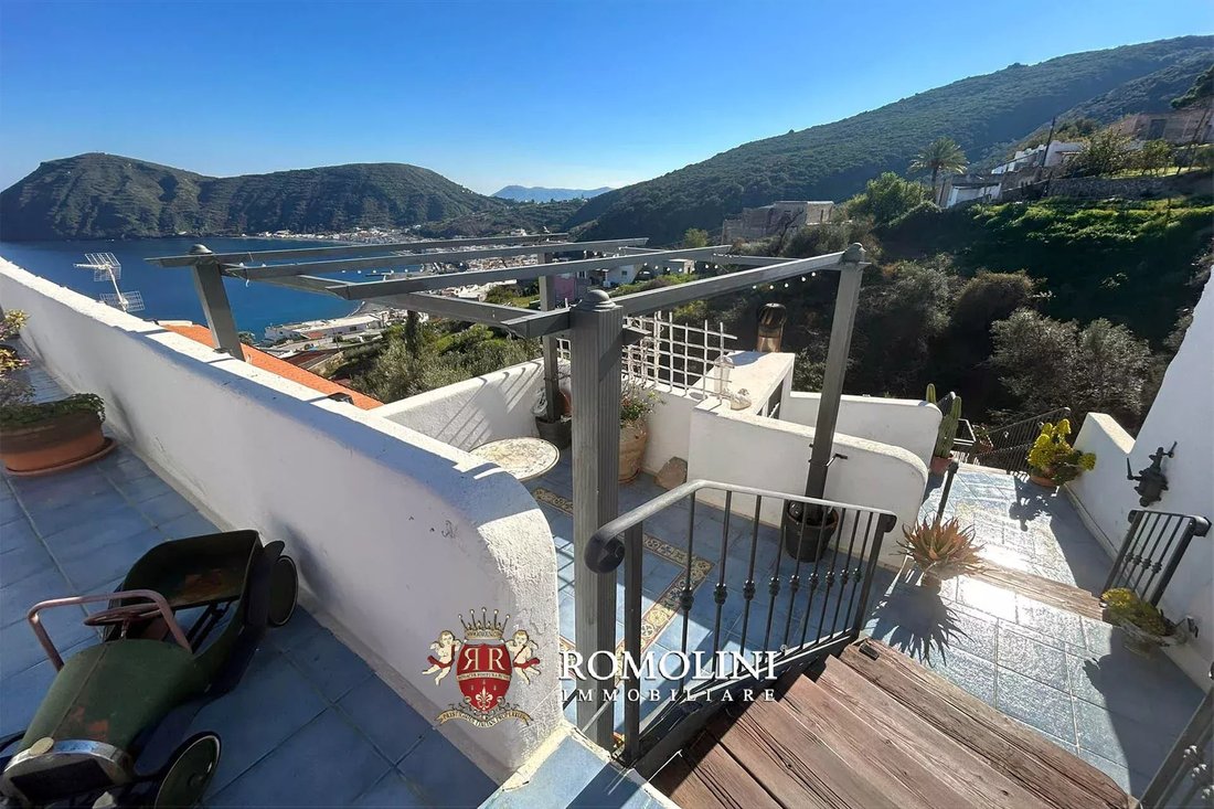 Villa in Lipari, Sicily, Italy 5 - 15666589