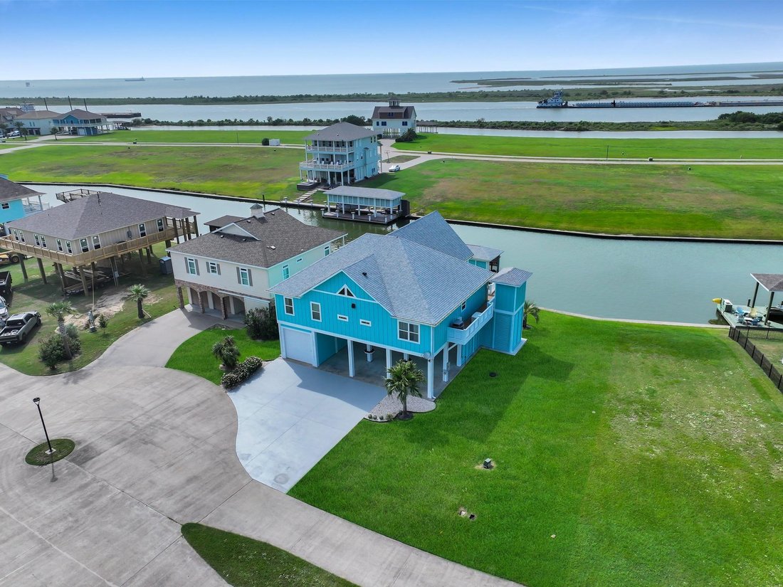 House in Bolivar Peninsula, Texas, United States 3 - 18284896