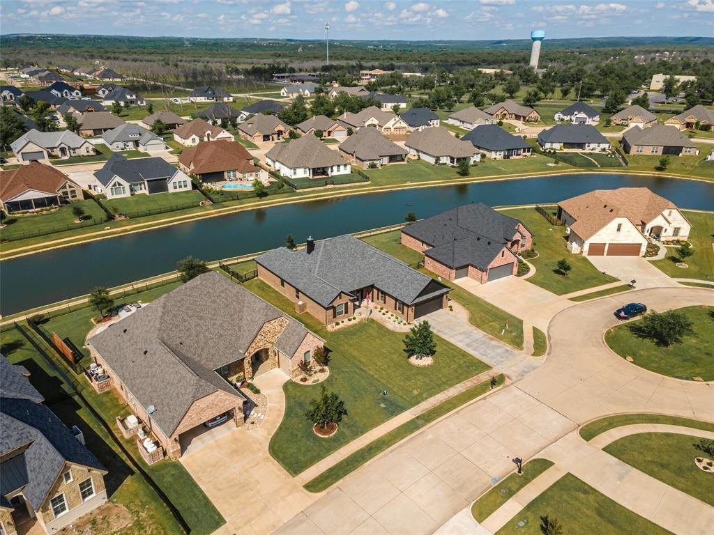 House in Granbury, Texas, United States 1 - 18285779
