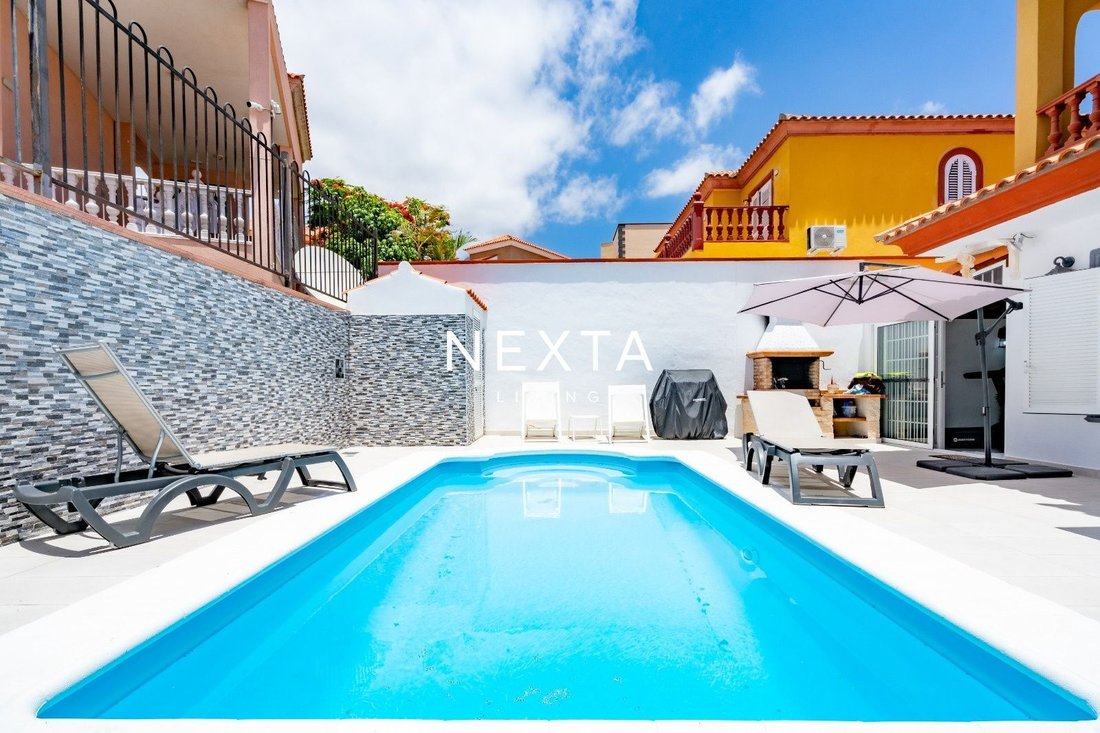House in La Caleta, Adeje, Canary Islands 1 - 18279942