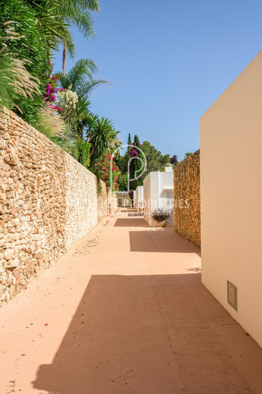 House in Roca Llisa, Santa Eularia des Riu, Balearic Islands 5 - 18283967