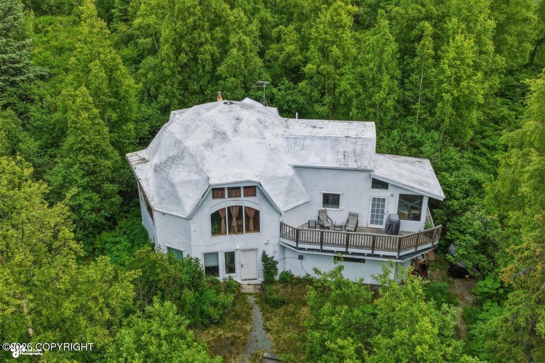 House in Anchorage, Alaska, United States 1 - 18280312