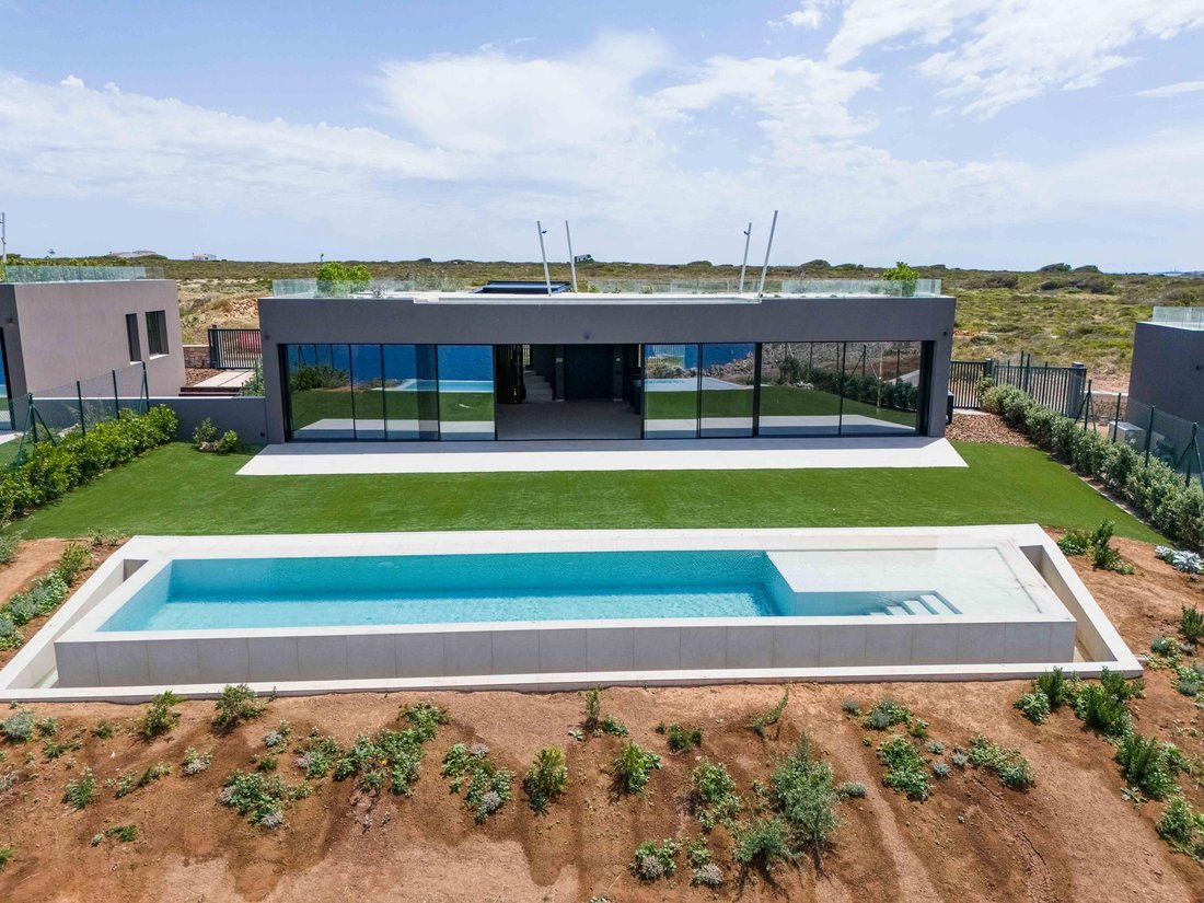 Villa in es Mercadal, Balearic Islands, Spain 1 - 18281073