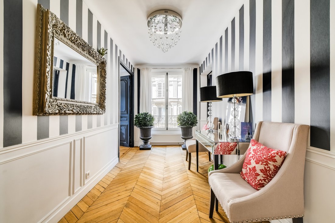 Apartment in Grange Aux Belles-Terrage, Paris 10e Arrondissement, Paris 2 - 18281235