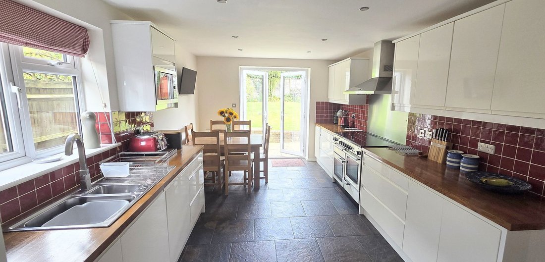 House in Ardingly, England 4 - 17602073