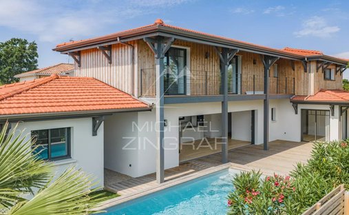 House in Aiguillon-Port, La Teste-de-Buch, France 1