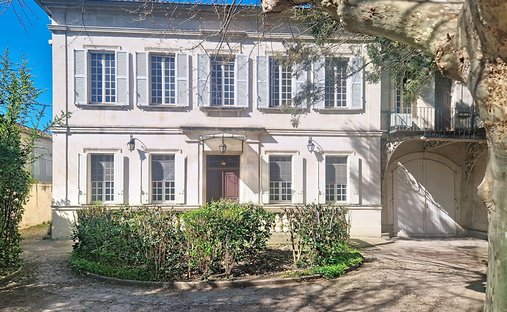 Villa in Champfleury, Avignon, France 1
