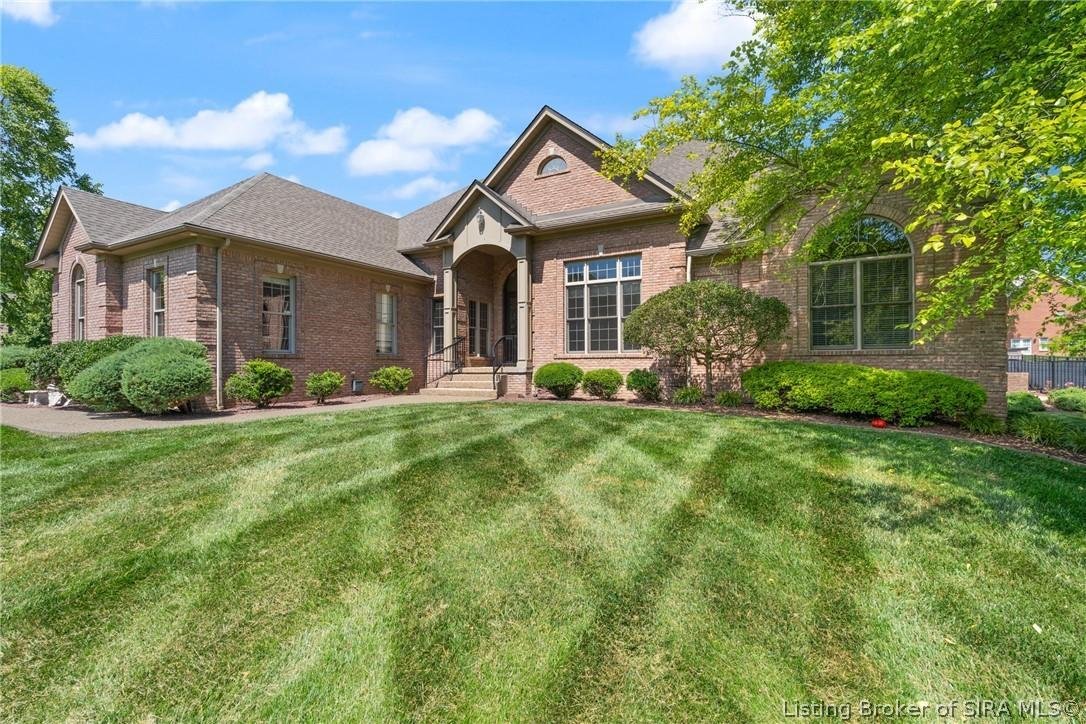 House in Floyds Knobs, Indiana, United States 1 - 18281799