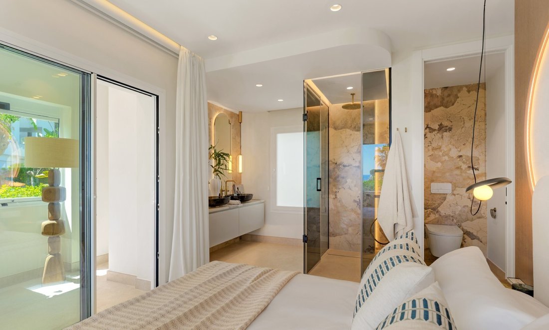 Apartment in Estepona, Andalusia, Spain 3 - 18280292