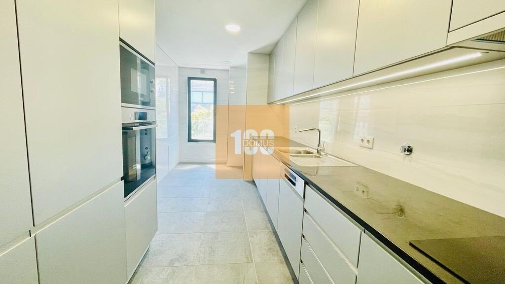 Apartamento en Cedofeita, Santo Ildefonso, Sé, Miragaia, São Nicolau e Vitória, Distrito de Oporto, Portugal 5 - 18282503