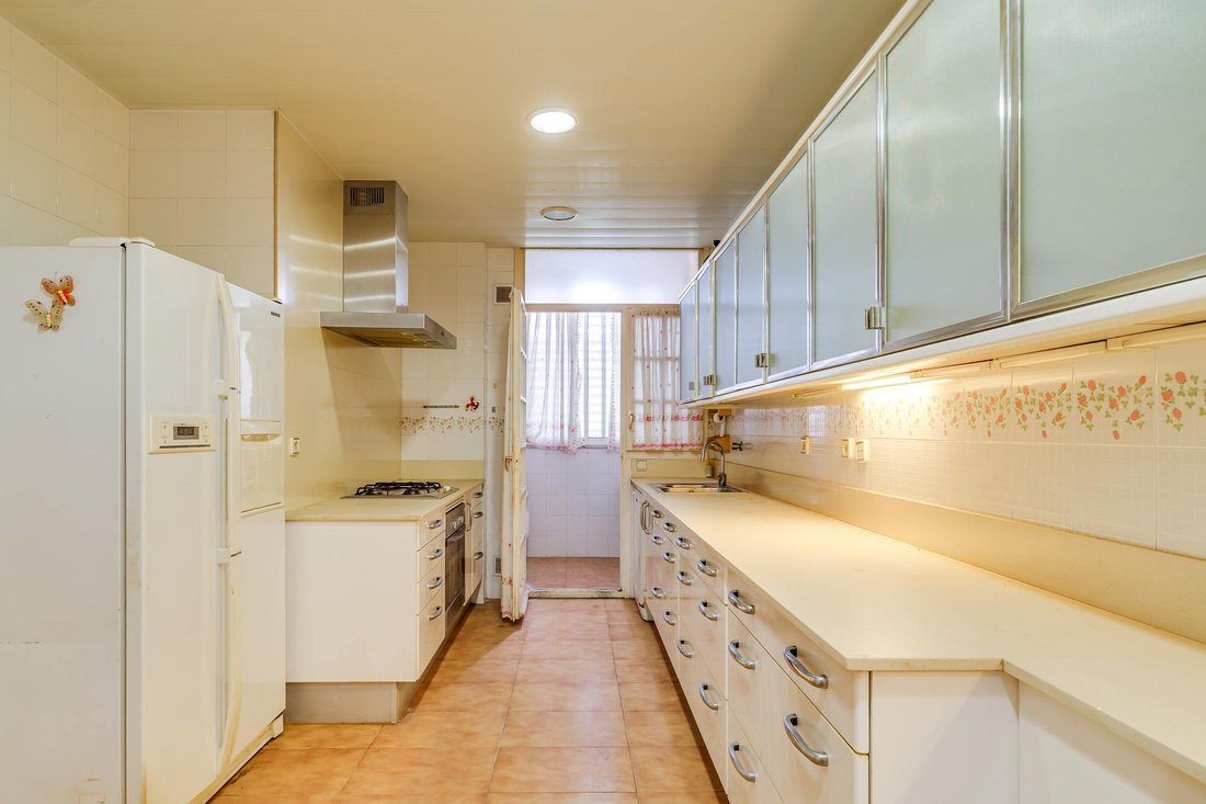 Apartment in Les Corts, Barcelona, Spain 5 - 18281044