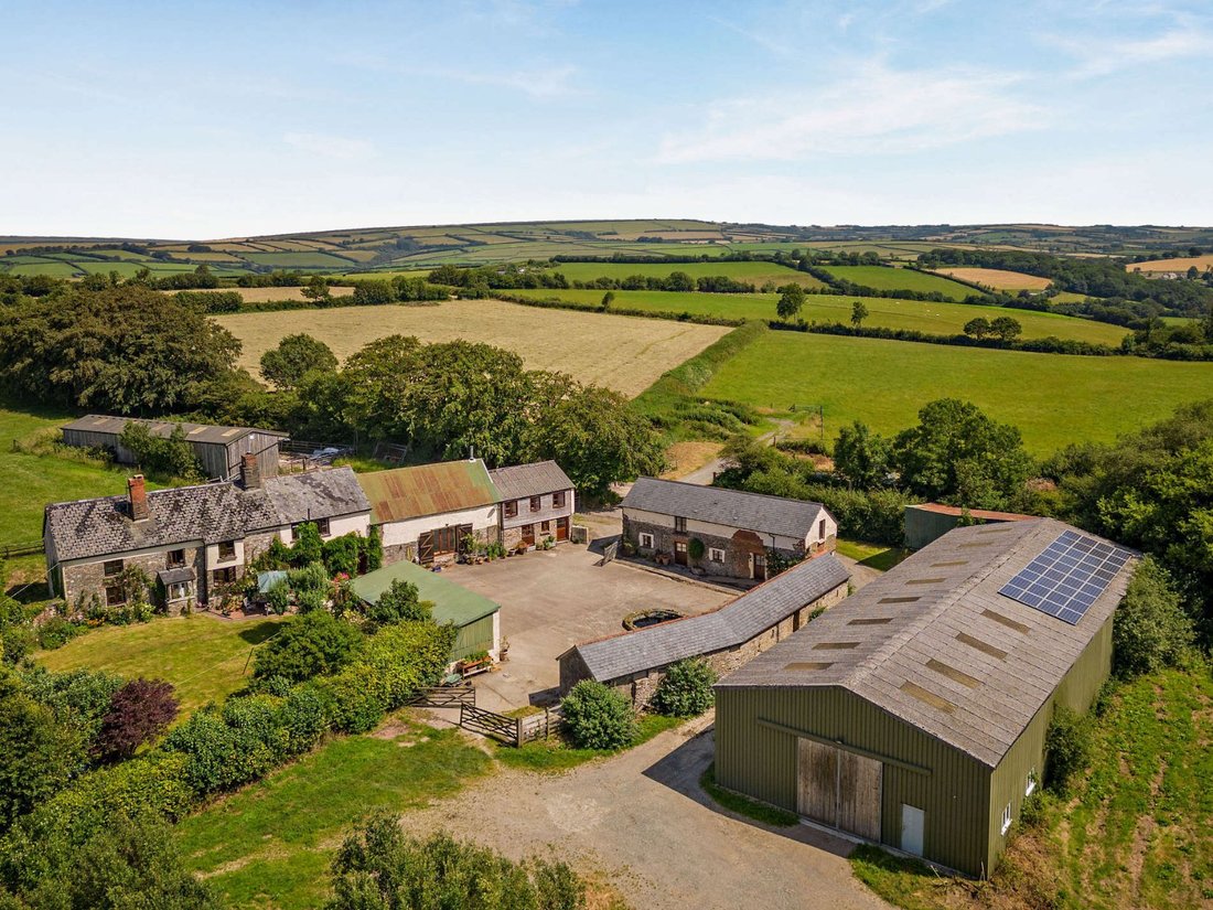 House in North Molton, England 1 - 16720607