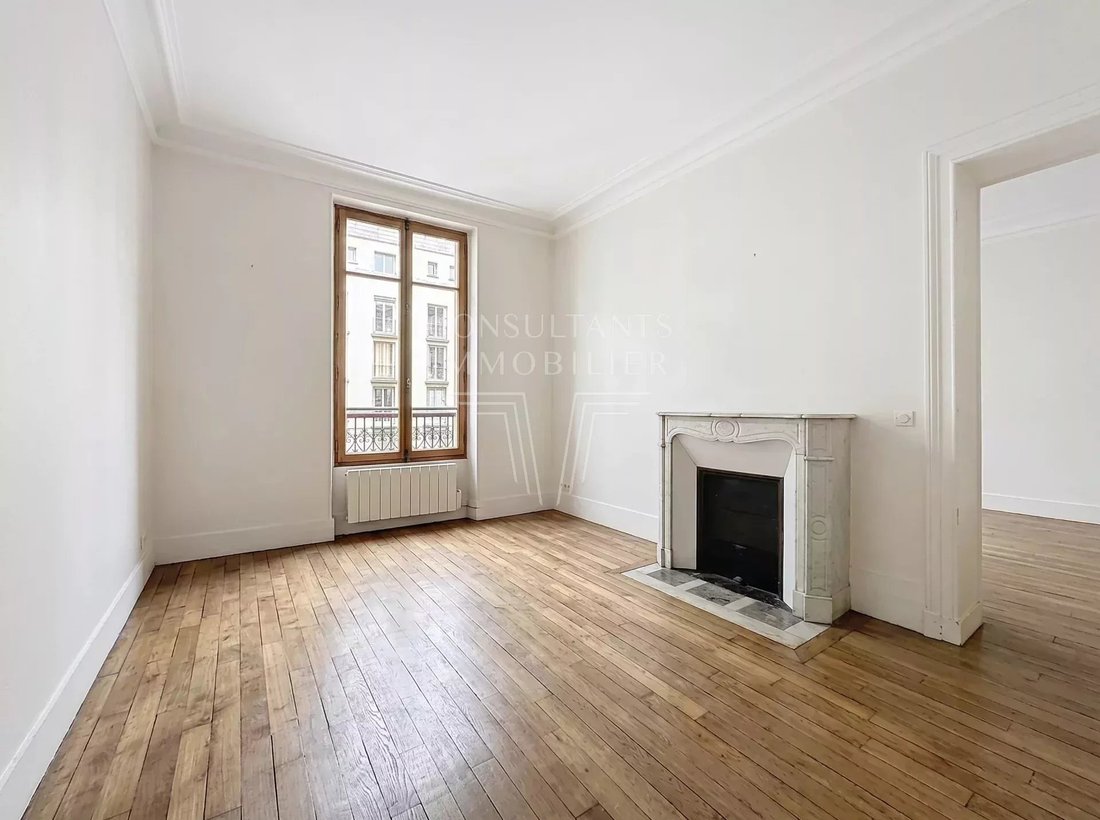 Apartment in Muette Sud, Paris 16e Arrondissement, Paris 5 - 17532043