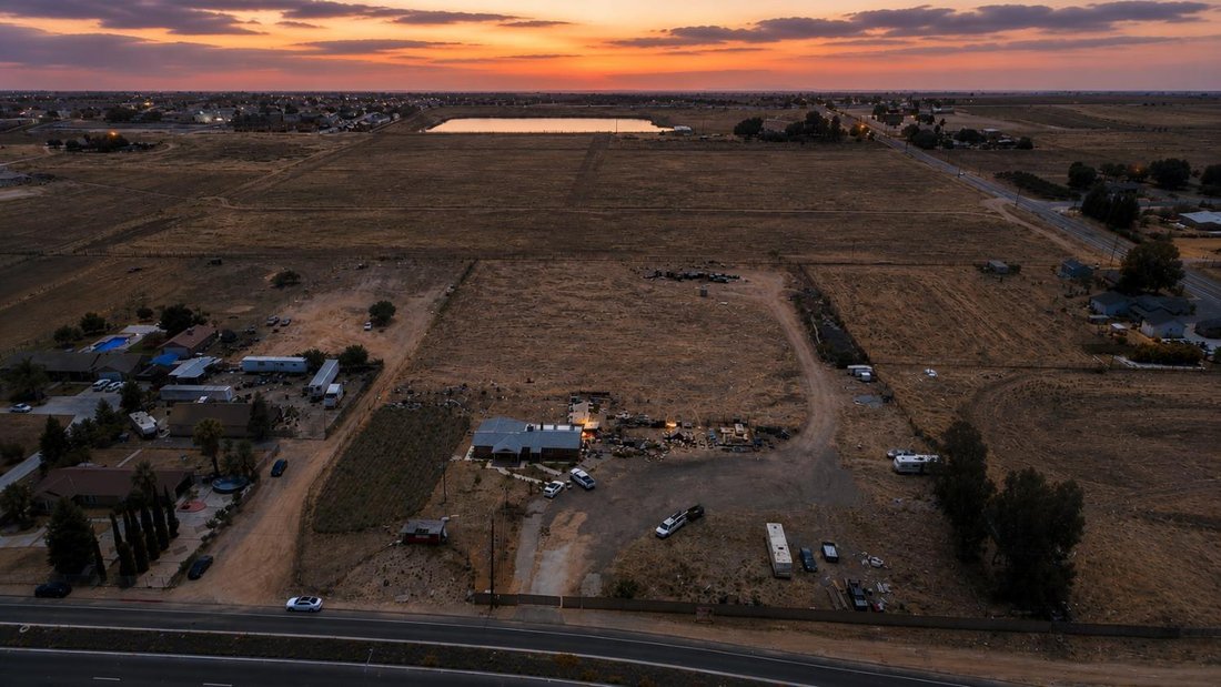 House in Fresno, California, United States 4 - 18283714