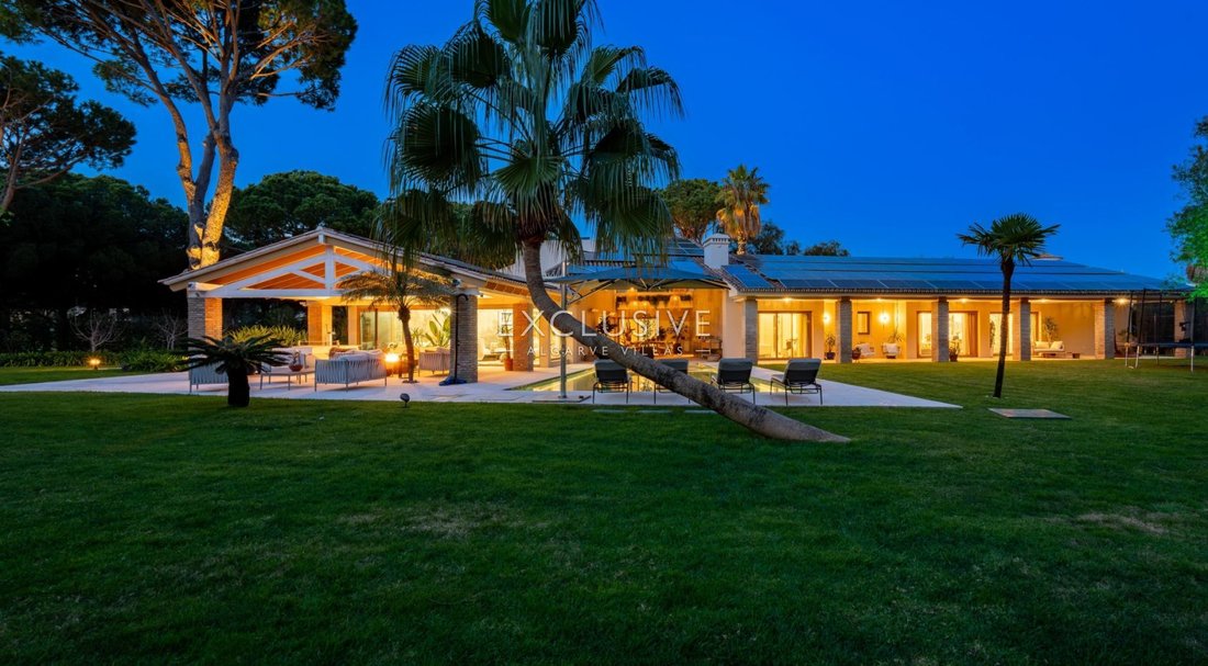 Villa in Vilamoura, Quarteira, Algarve 1 - 18282621