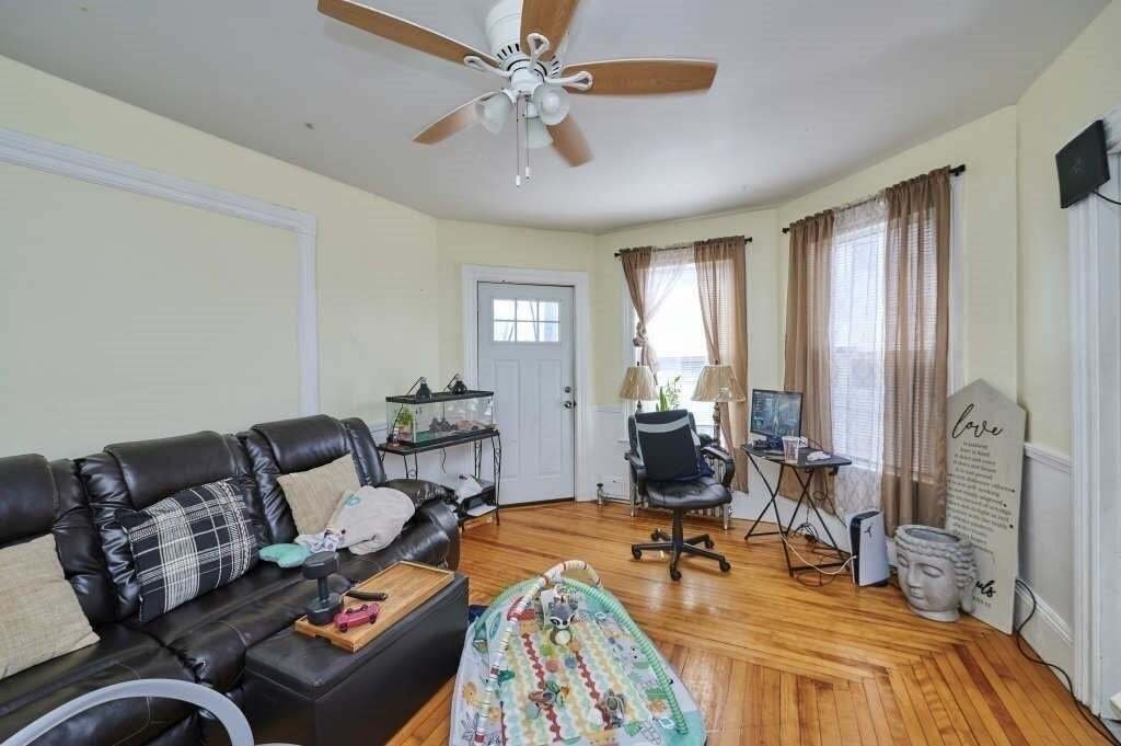 House in Lynn, Massachusetts, United States 5 - 18283345