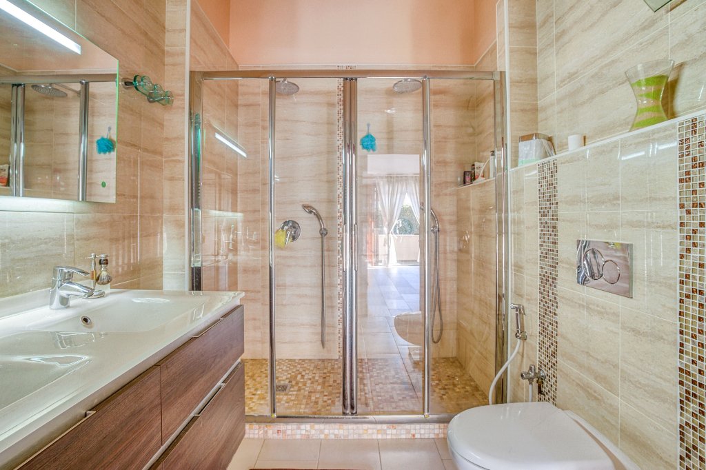 Villa in Centre Ville, Viry-Chatillon, France 4 - 18282925