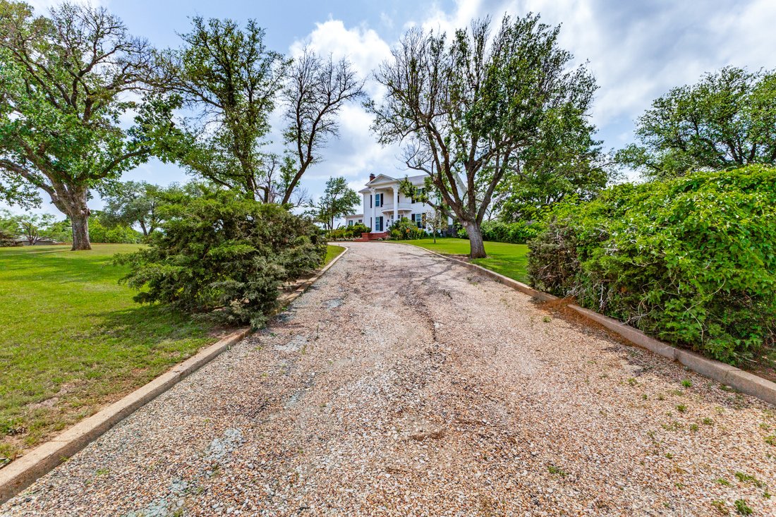 House in Eastland, Texas, United States 2 - 18282323