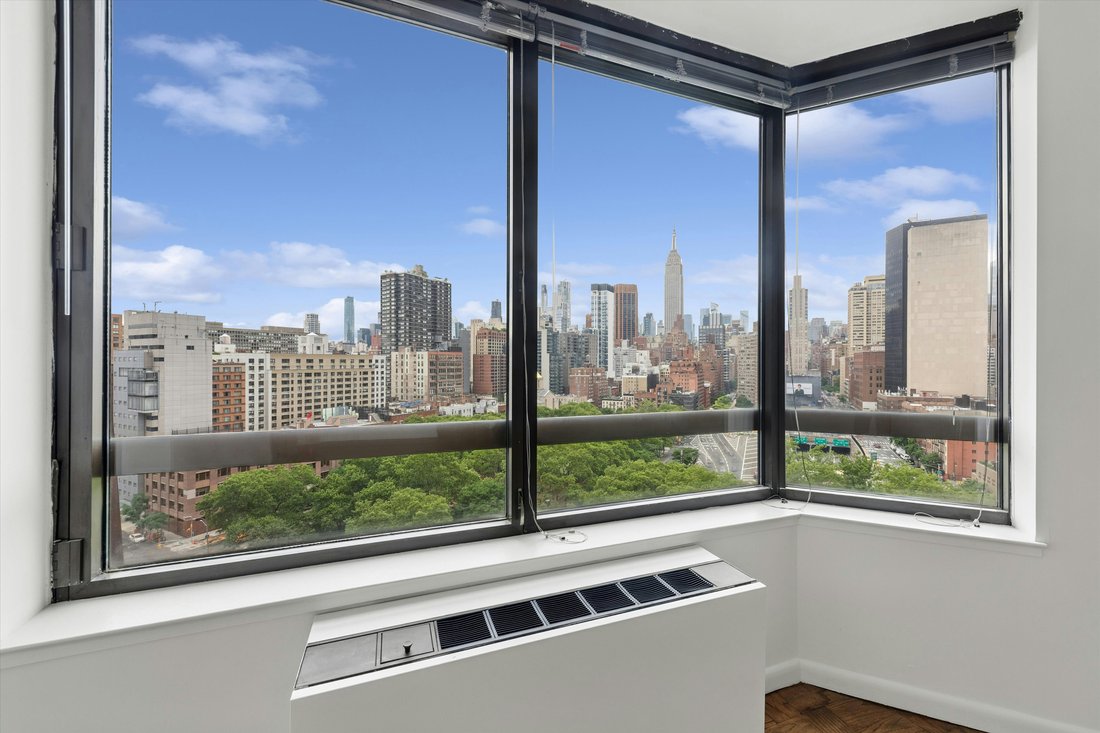 Condo in New York, New York, United States 1 - 18275271