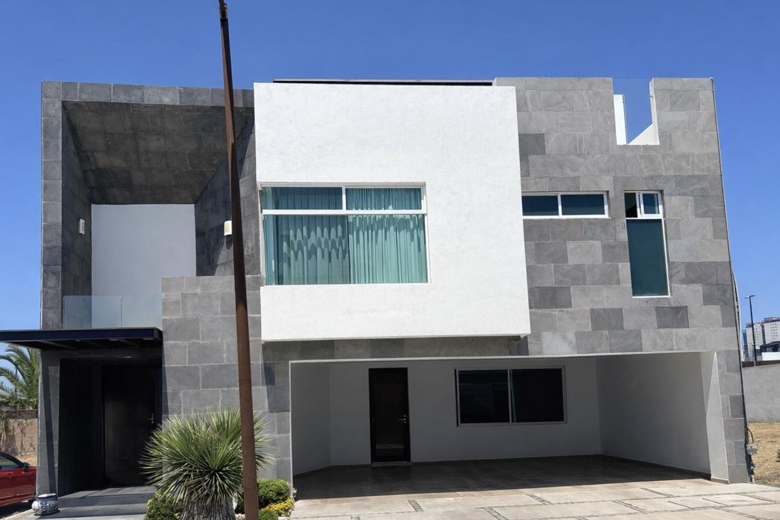 House in Tlaxcalancingo, Puebla, Mexico 1 - 18279909
