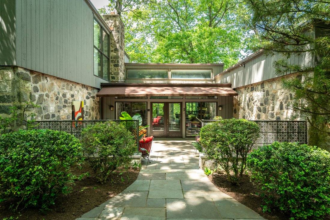 House in Stamford, Connecticut, United States 2 - 18281942