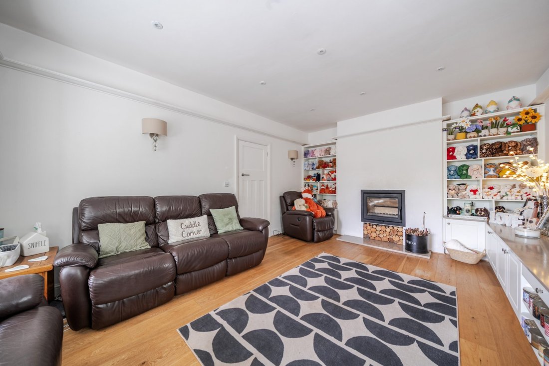 Chalet in Abbotswood, Guildford, England 5 - 18280120