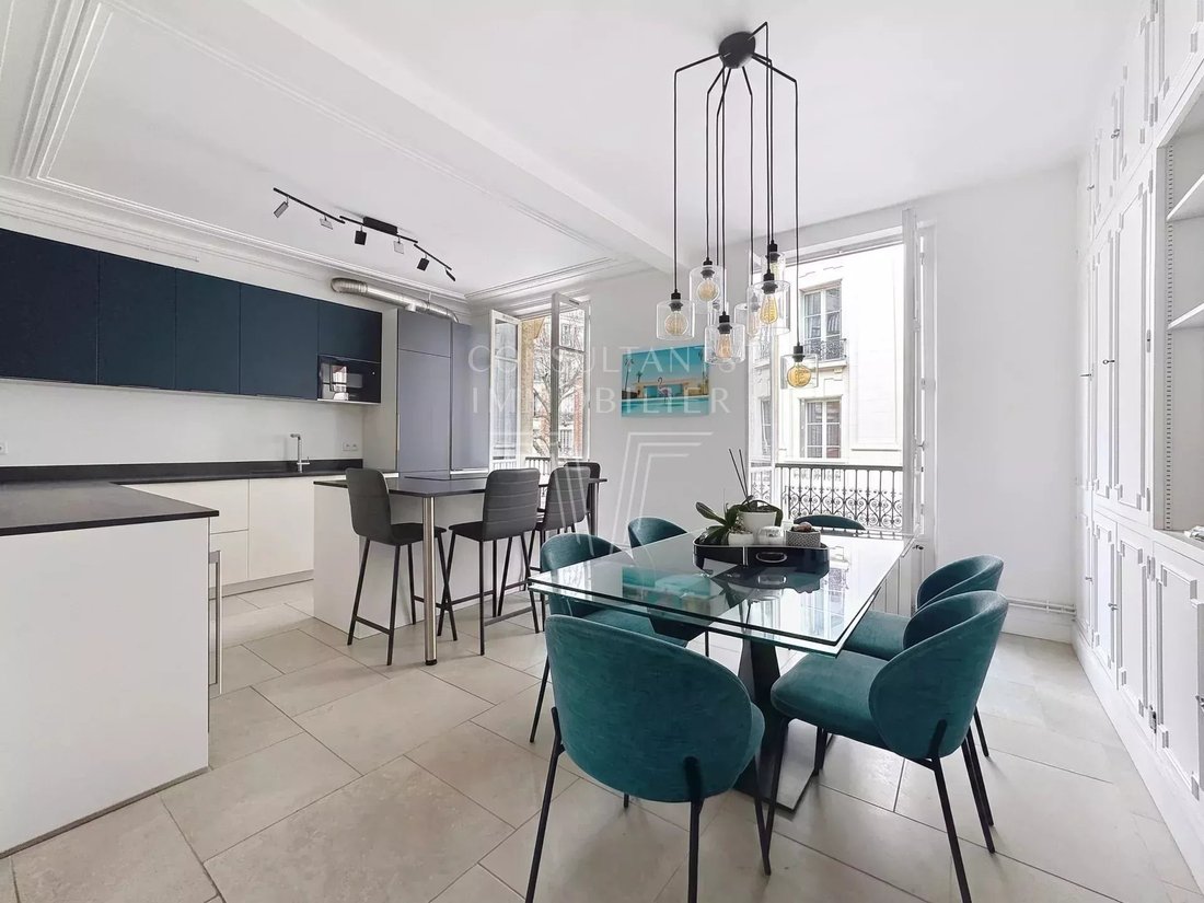 Apartment in Muette Sud, Paris 16e Arrondissement, Paris 4 - 17532043