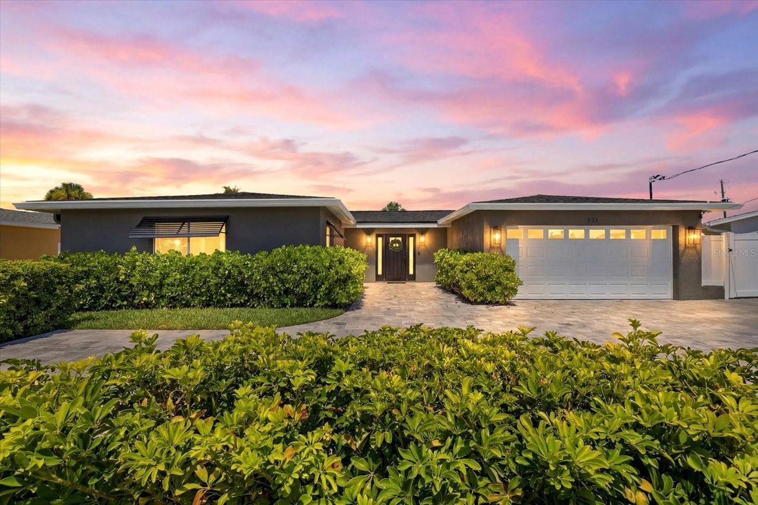 House in St. Petersburg, Florida, United States 1 - 18281327