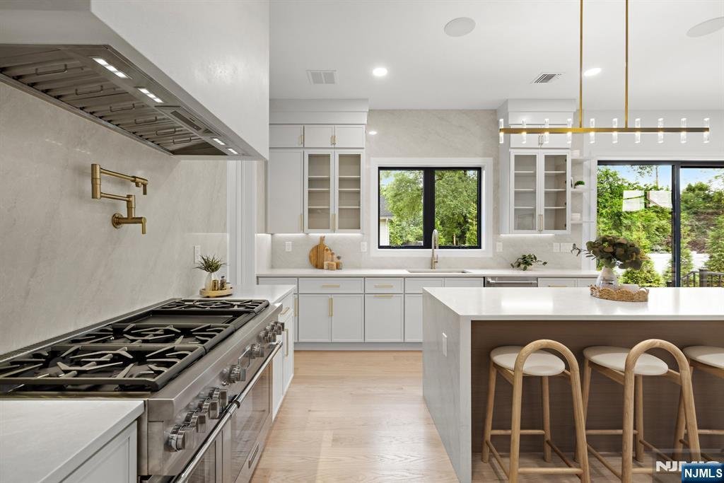 House in Paramus, New Jersey, United States 5 - 18281322