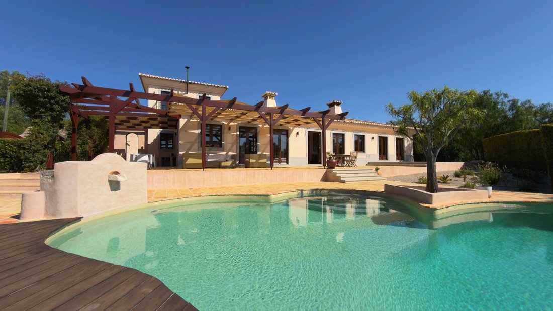 House in Loule (Sao Clemente), Algarve, Portugal 1 - 18282391