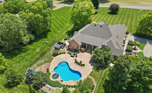 House in Floyds Knobs, Indiana, United States 1