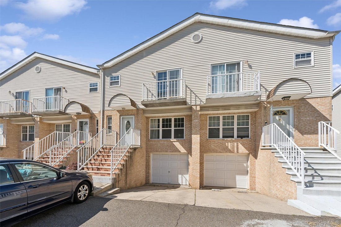 Condo in Elmont, New York, United States 1 - 18281905