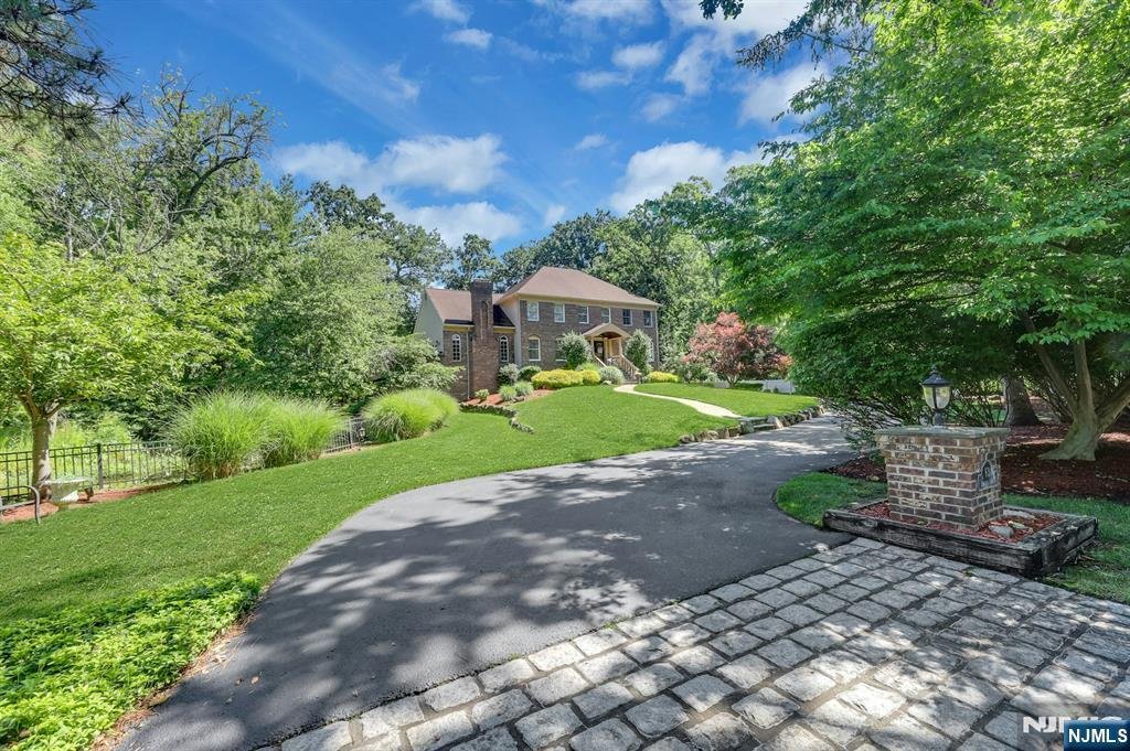 House in Saddle River, New Jersey, United States 3 - 18281803
