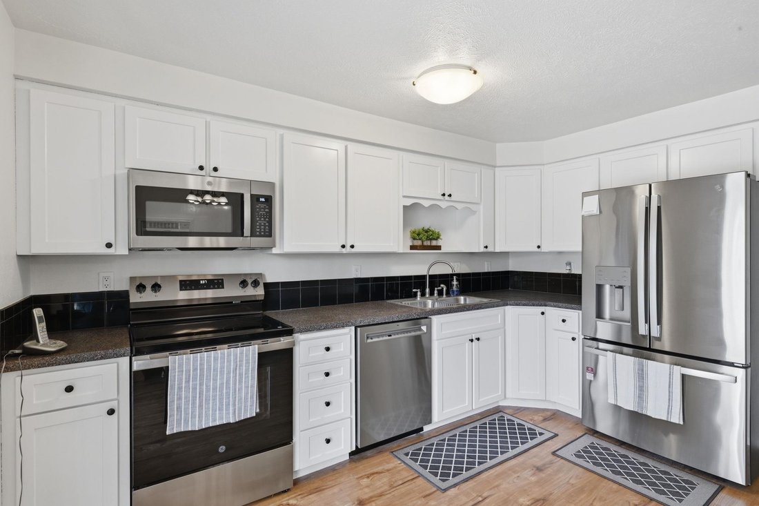 House in Nine Mile Falls, Washington, United States 4 - 18280045