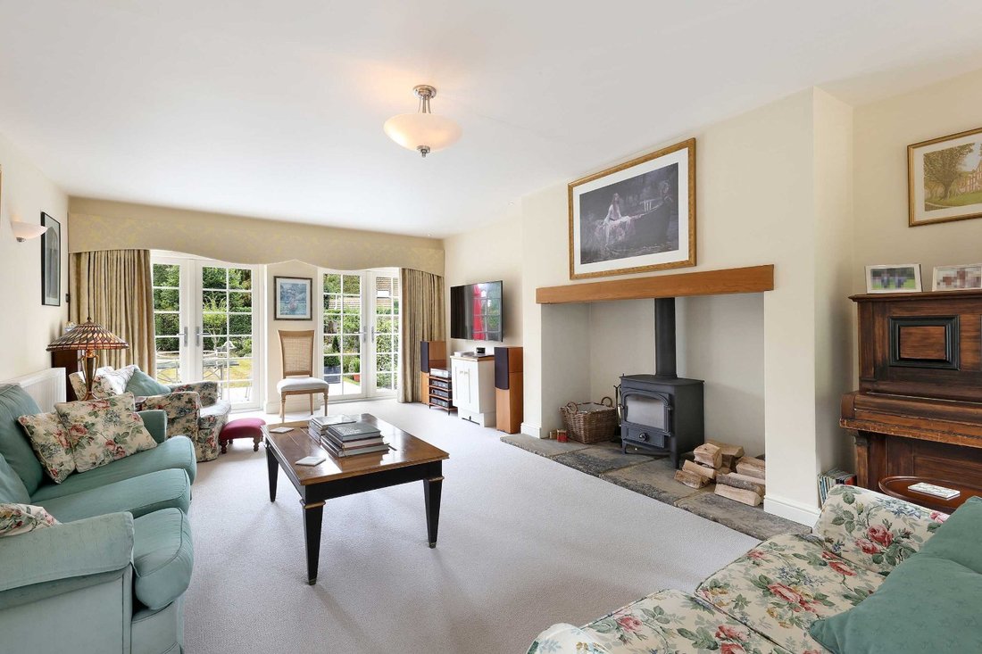 House in Maidenhead Court, England 3 - 18280516