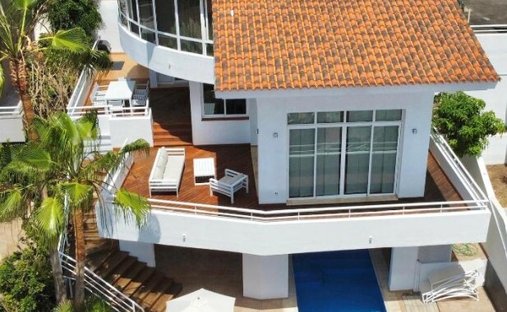 Villa in Costa Adeje, Adeje, Canary Islands 1