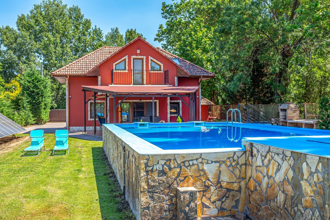 Villa in Budapest, Hungary 2 - 18289562