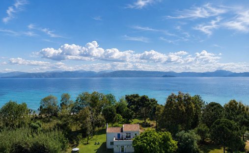 Villa in Lefkimmi, Peloponnese, Western Greece and the Ionian, Greece 1