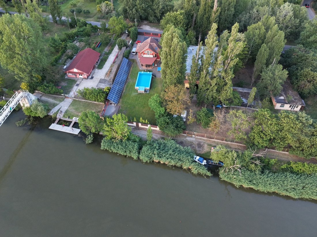 Villa in Budapest, Hungary 3 - 18289562