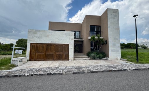 House in Otomíes, Guanajuato, Mexico 1