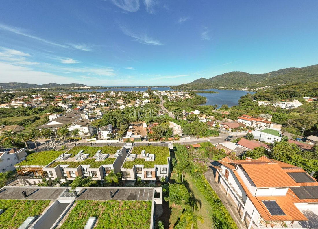 Condo in Florianópolis, State of Santa Catarina, Brazil 2 - 18286846