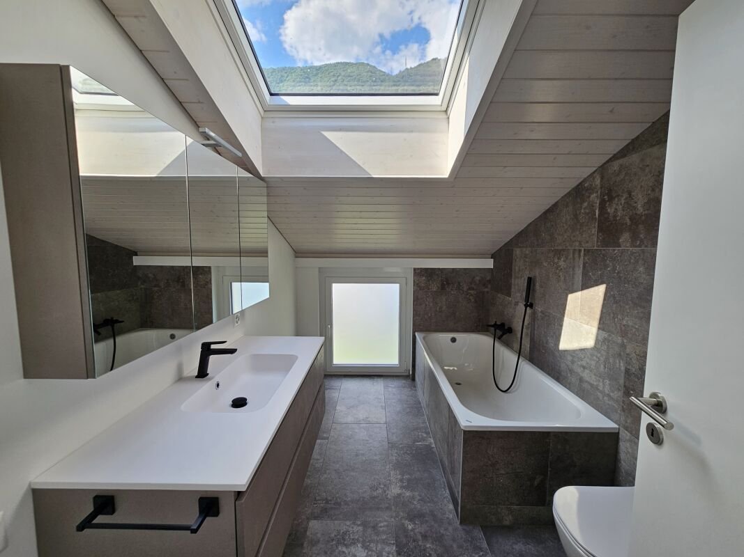 Apartment in Gordola, Ticino, Switzerland 4 - 18290404