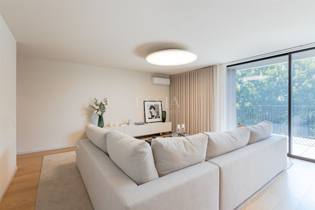 Apartment in Santa Marinha e Sao Pedro da Afurada, Porto District, Portugal 5 - 18286735