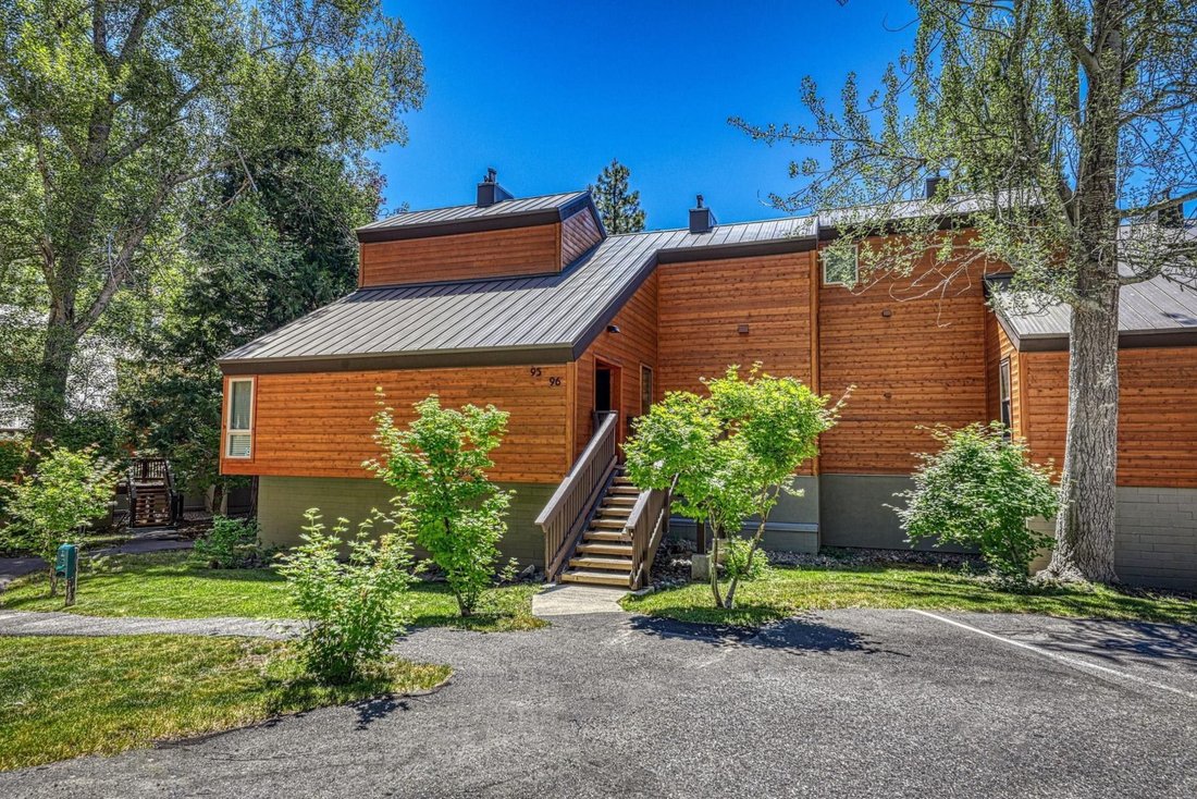 Condo in Tahoe City, California, United States 1 - 18288084