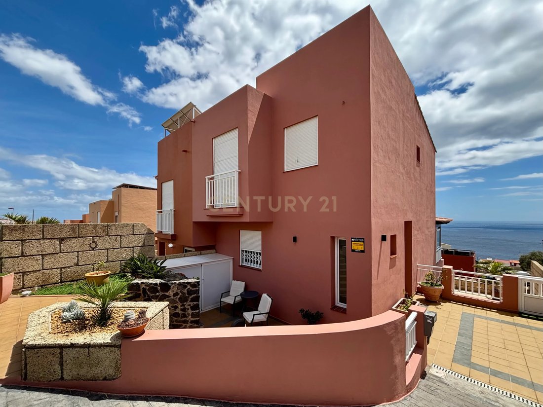 Villa in Candelaria, Canary Islands, Spain 3 - 18295972