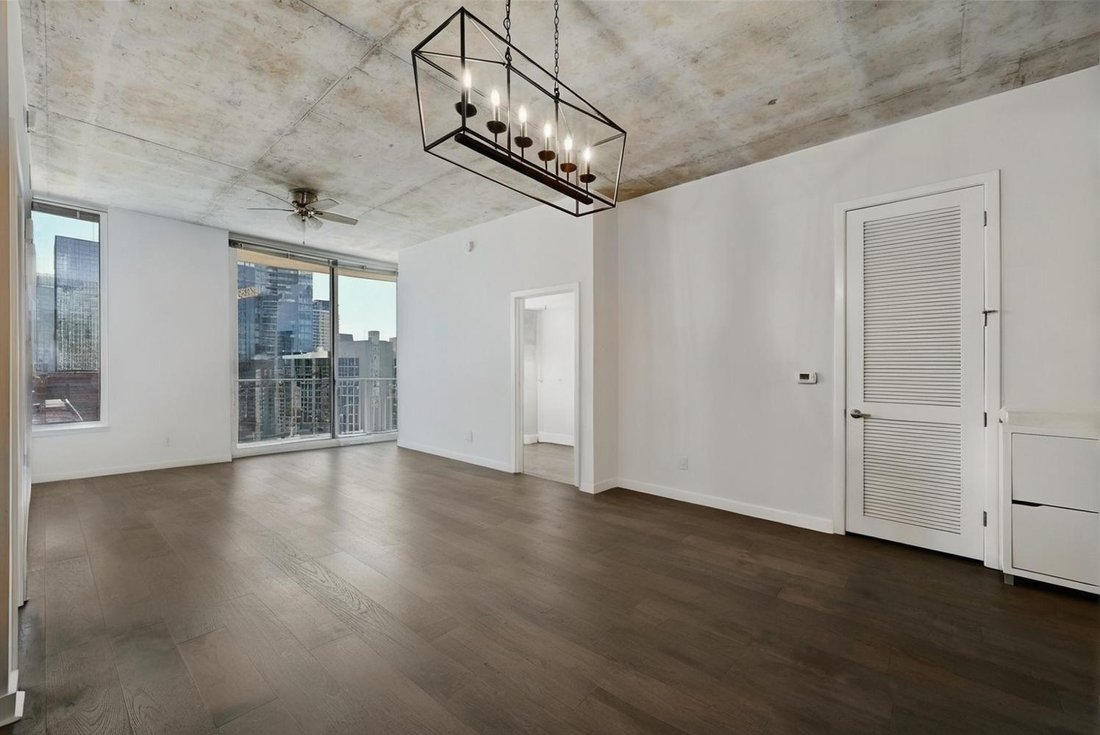 Condo in Austin, Texas, United States 3 - 18284938